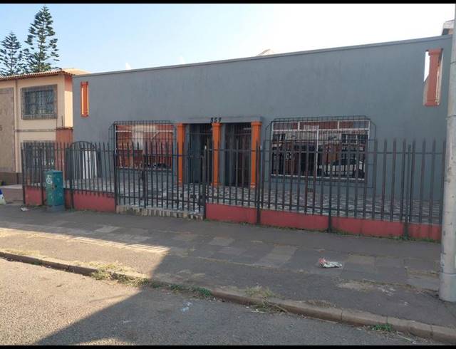 10 BEDROOM HOUSE FOR SALE IN JOHANNESBURG